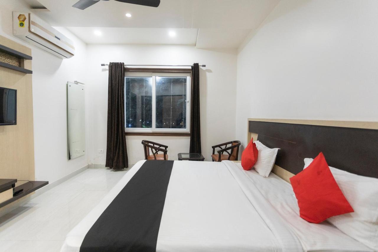 Capital O 69415 Green View Resort Alīgarh Exteriör bild